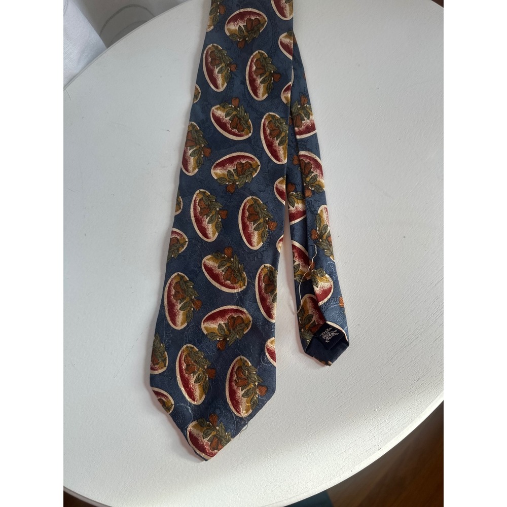 Burberrys of London Vintage Silk Tie Navy Blue Fruit Medallion Hand Sewn USA